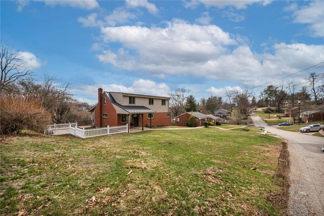 26 Seneca Road, Bethel Park, PA 15241