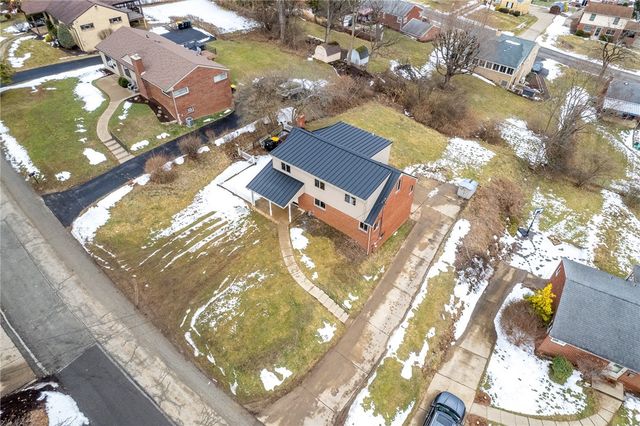 26 Seneca Road, Bethel Park, PA 15241