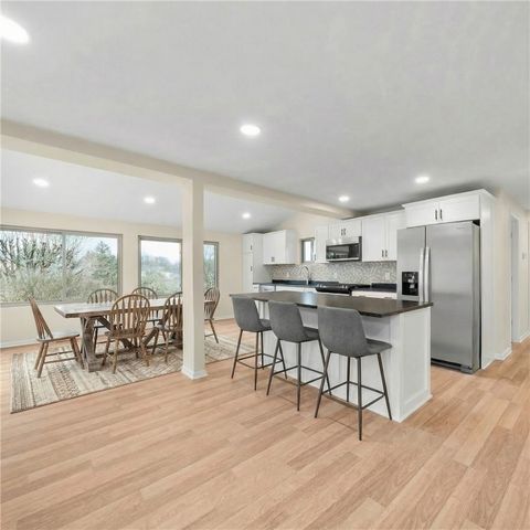 26 Seneca Road, Bethel Park, PA 15241