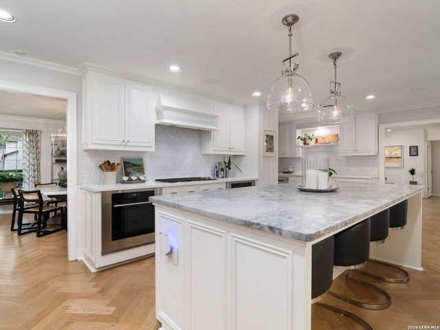 10106 N Manton Lane, San Antonio, TX 78213