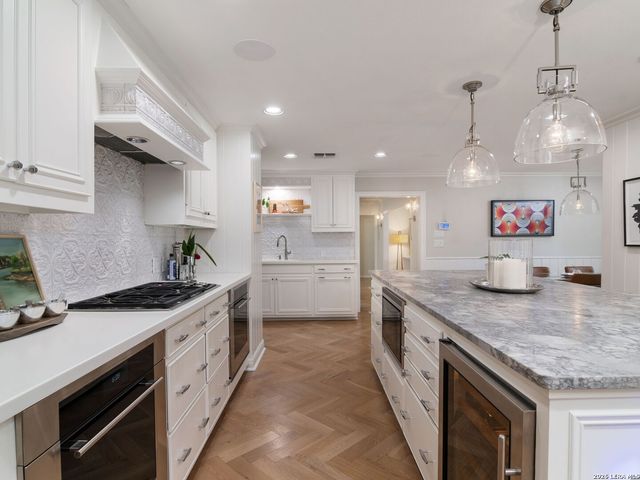 10106 N Manton Lane, San Antonio, TX 78213