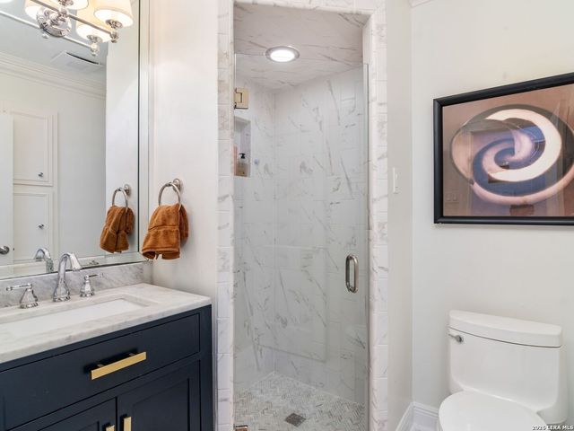 10106 N Manton Lane, San Antonio, TX 78213