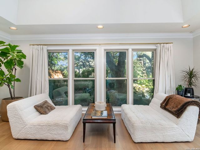 10106 N Manton Lane, San Antonio, TX 78213