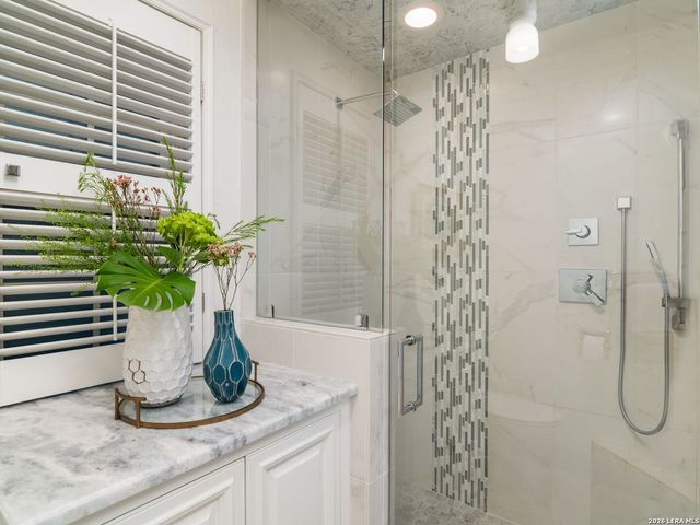 10106 N Manton Lane, San Antonio, TX 78213