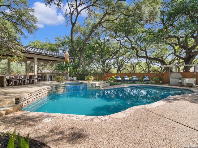 10106 N Manton Lane, San Antonio, TX 78213
