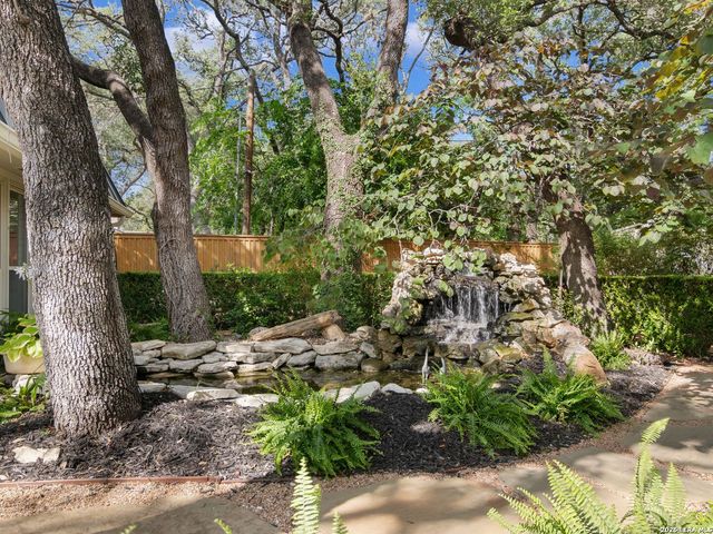 10106 N Manton Lane, San Antonio, TX 78213