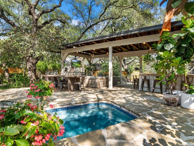 10106 N Manton Lane, San Antonio, TX 78213