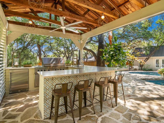 10106 N Manton Lane, San Antonio, TX 78213