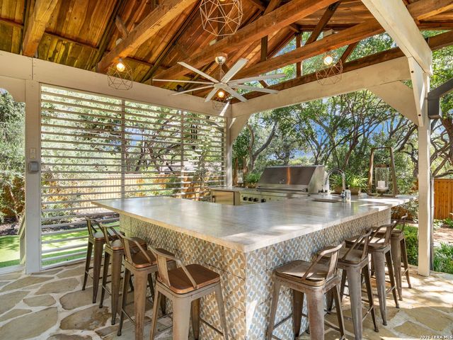 10106 N Manton Lane, San Antonio, TX 78213
