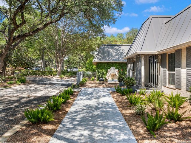10106 N Manton Lane, San Antonio, TX 78213