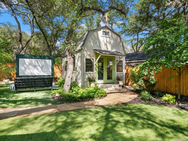10106 N Manton Lane, San Antonio, TX 78213