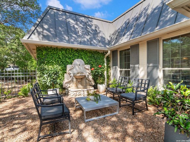 10106 N Manton Lane, San Antonio, TX 78213