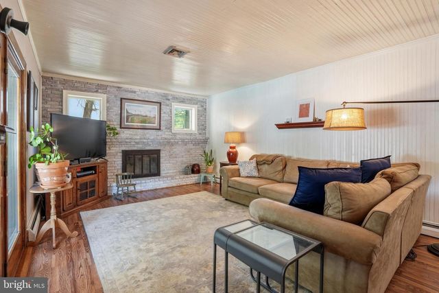 937 POWDERHORN DR, Lansdale, PA 19446