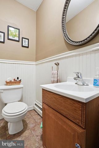 937 POWDERHORN DR, Lansdale, PA 19446