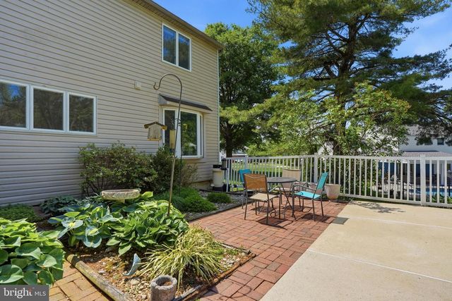 937 POWDERHORN DR, Lansdale, PA 19446