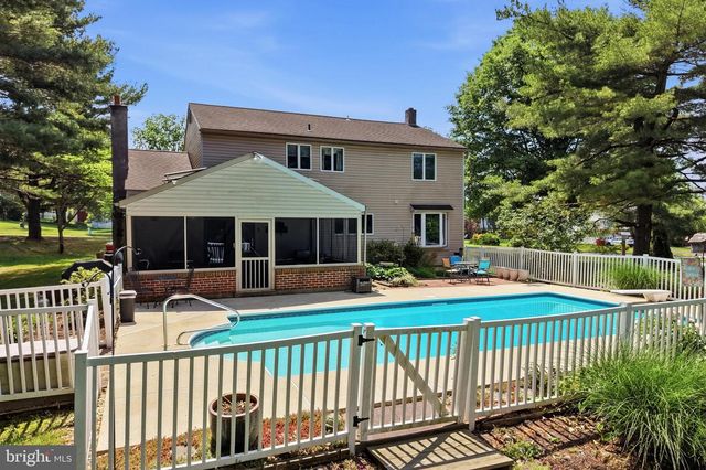 937 POWDERHORN DR, Lansdale, PA 19446