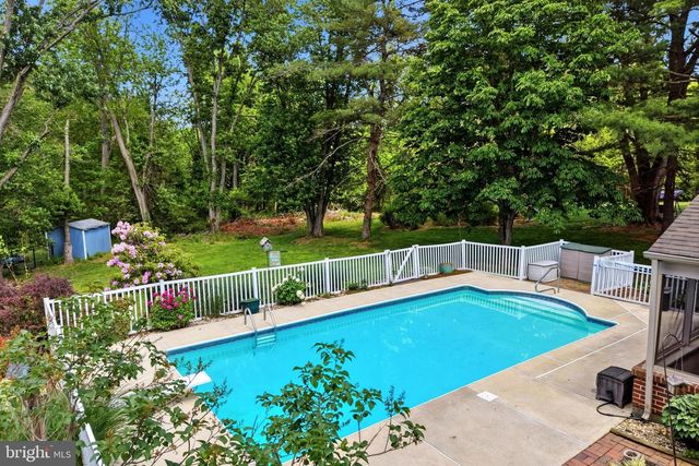 937 POWDERHORN DR, Lansdale, PA 19446