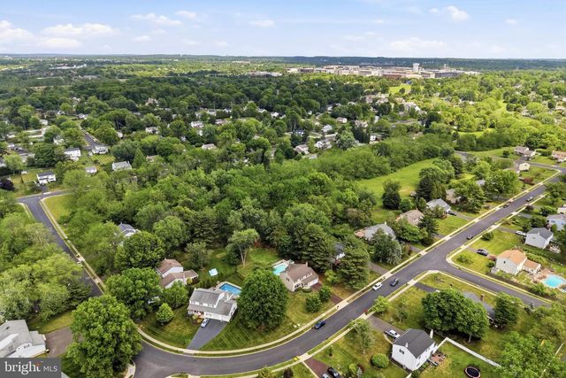 937 POWDERHORN DR, Lansdale, PA 19446
