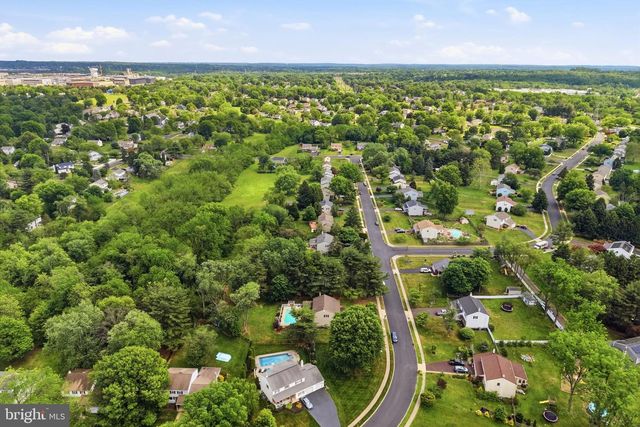 937 POWDERHORN DR, Lansdale, PA 19446