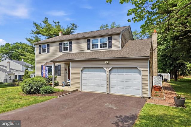 937 POWDERHORN DR, Lansdale, PA 19446