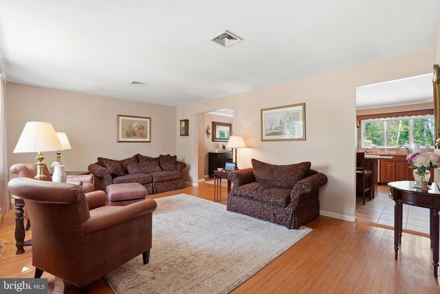 937 POWDERHORN DR, Lansdale, PA 19446