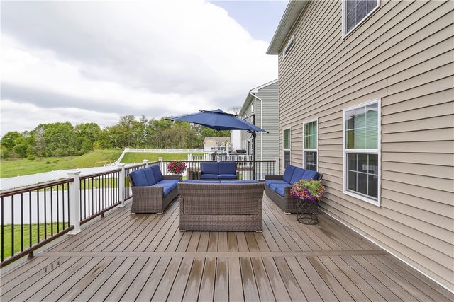 117 Hawthorne Dr, Connoquenessing Boro, PA 16033