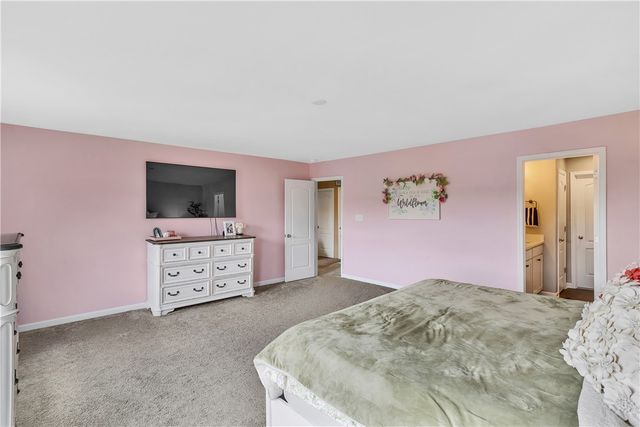 117 Hawthorne Dr, Connoquenessing Boro, PA 16033