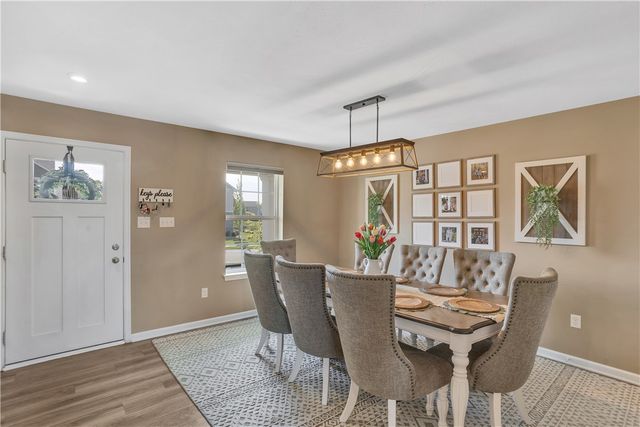 117 Hawthorne Dr, Connoquenessing Boro, PA 16033