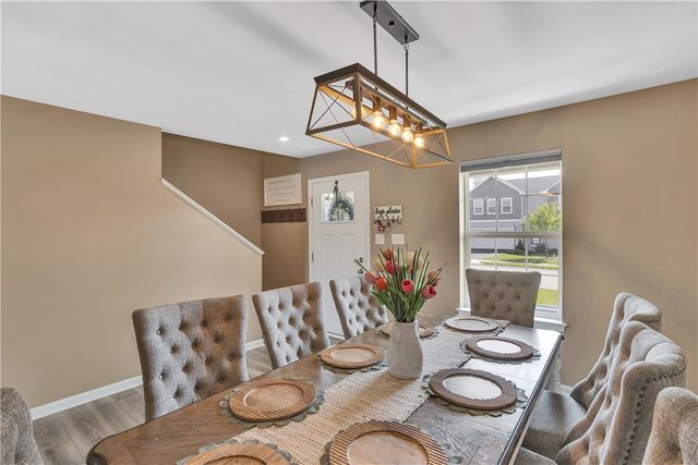 117 Hawthorne Dr, Connoquenessing Boro, PA 16033