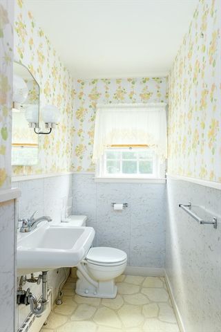 44 Zenith Drive, Worcester, MA 01602