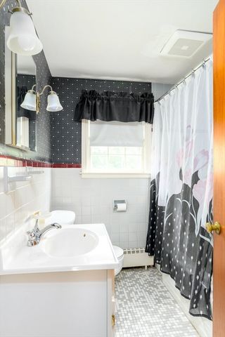 44 Zenith Drive, Worcester, MA 01602