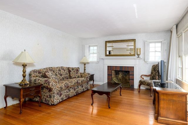 44 Zenith Drive, Worcester, MA 01602