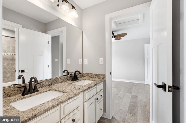 1 KNOB CREEK CT, Stafford, VA 22556