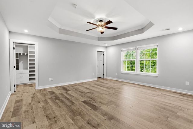 1 KNOB CREEK CT, Stafford, VA 22556