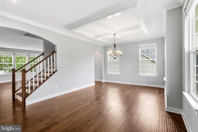 1 KNOB CREEK CT, Stafford, VA 22556