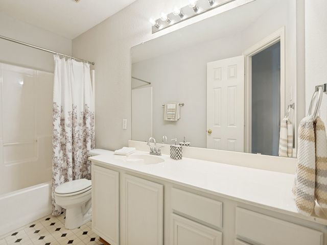 1053 Port Mansfield Drive, Little Elm, TX 75068