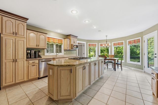 1722 W Kilgore Road, Kalamazoo City, MI 49008