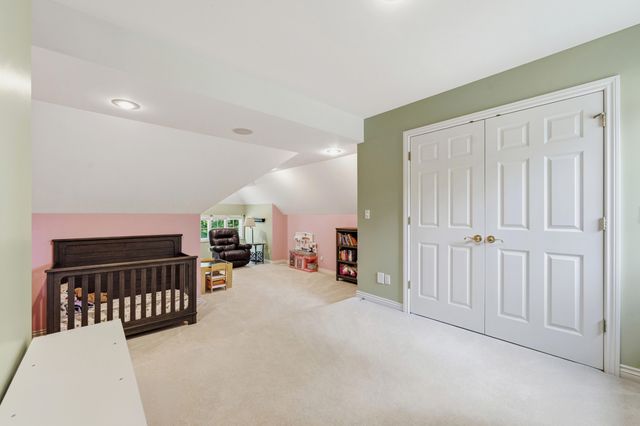 1722 W Kilgore Road, Kalamazoo City, MI 49008