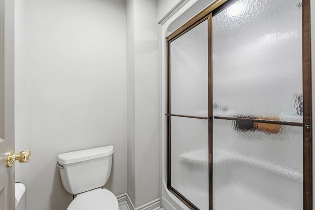 1722 W Kilgore Road, Kalamazoo City, MI 49008