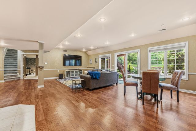 1722 W Kilgore Road, Kalamazoo City, MI 49008