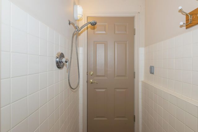 1722 W Kilgore Road, Kalamazoo City, MI 49008