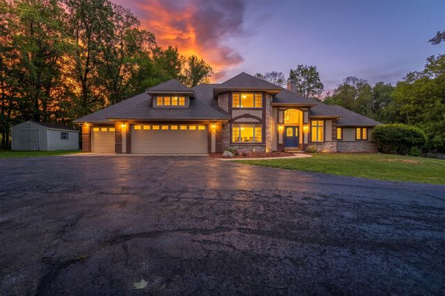 1722 W Kilgore Road, Kalamazoo City, MI 49008