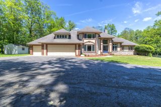 1722 W Kilgore Road, Kalamazoo City, MI 49008