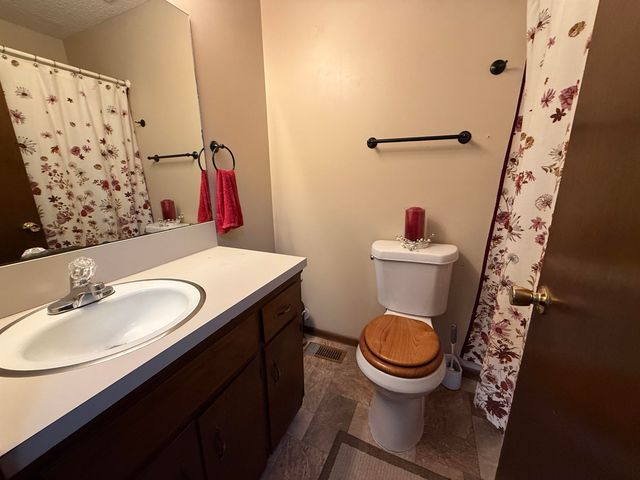 10313 W Esthner Ave, Wichita, KS 67209