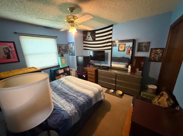 10313 W Esthner Ave, Wichita, KS 67209