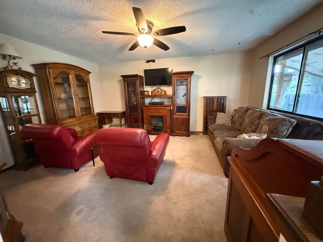 10313 W Esthner Ave, Wichita, KS 67209