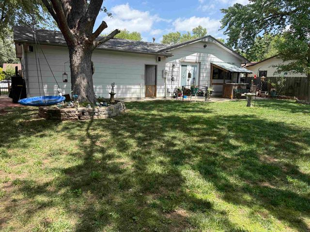 10313 W Esthner Ave, Wichita, KS 67209