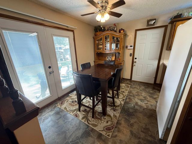 10313 W Esthner Ave, Wichita, KS 67209