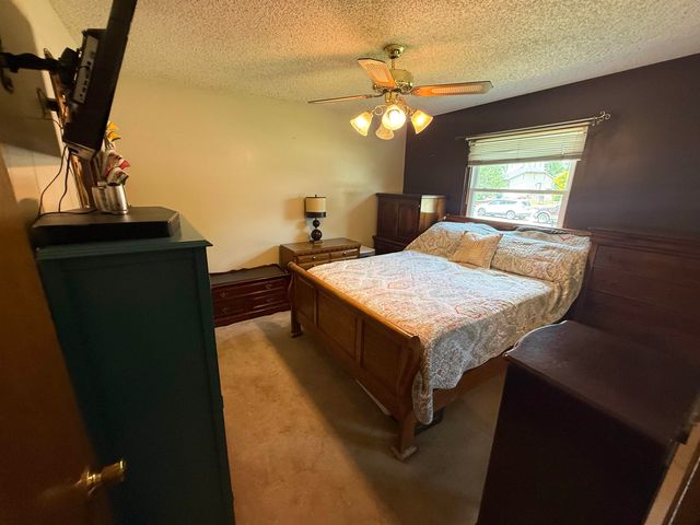 10313 W Esthner Ave, Wichita, KS 67209