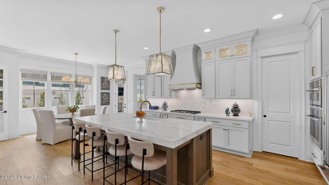 6115 Snapdragon Dr, Prospect, KY 40059